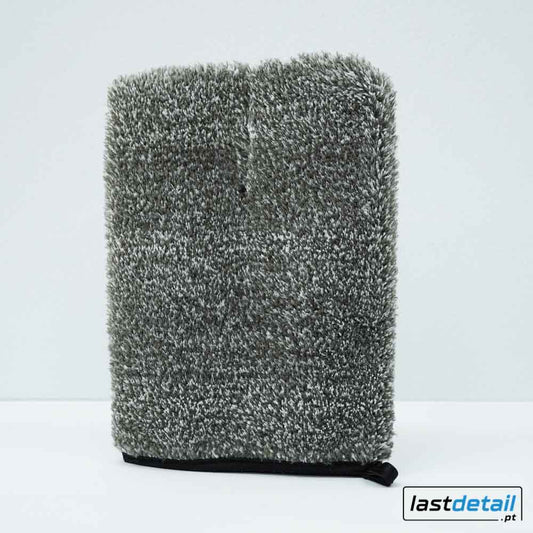 Luva para limpeza de interiores